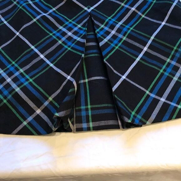 Nine and Company Skirt Petite 8P Black with geometric design - Picture 4 of 9